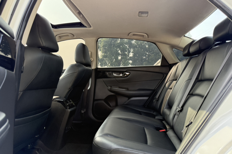 本田 凌派 2019款 180Turbo CVT领先版 国V中控内饰7001