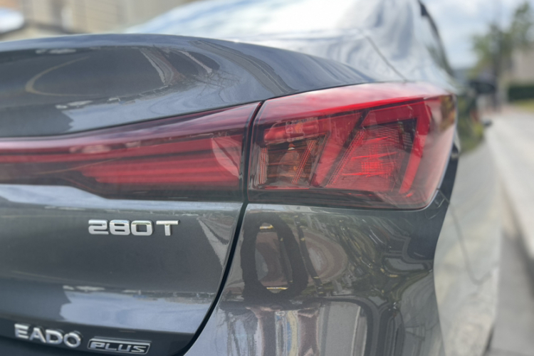 长安 逸动 2024款 PLUS 蓝鲸NE 1.4T GDI DCT高能版车身外观6007