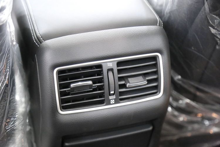 英菲尼迪Q50L 2022款 2.0T 逸享版中控内饰7003