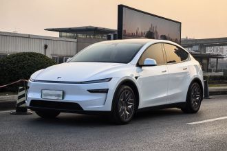 特斯拉 Model Y L 2025款 长续航全轮驱动版