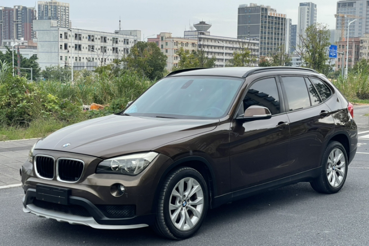 宝马X1 2014款 sDrive18i 时尚型车身外观6002
