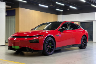 小鹏P7 2020款 562E性能版