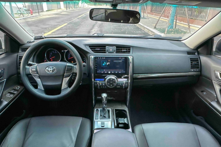 丰田 锐志 2013款 2.5V 菁锐版中控内饰7007