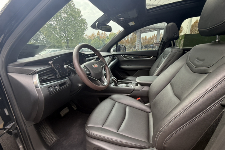 凯迪拉克XT6 2022款 2.0T 七座两驱豪华型中控内饰7007
