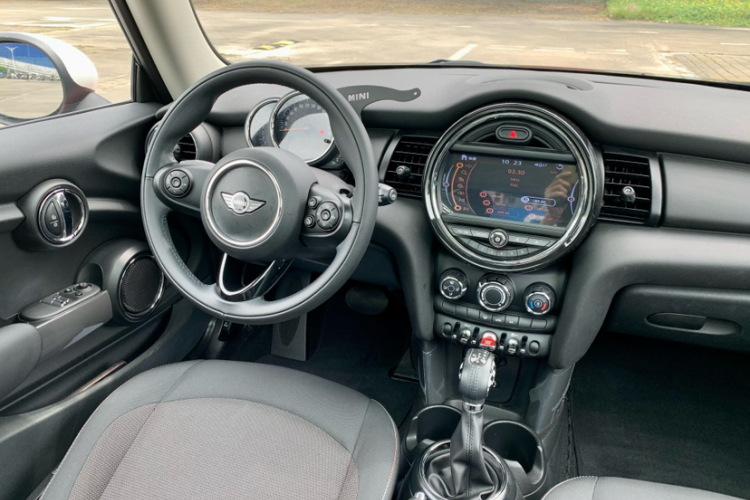 MINI 2016款 1.2T ONE 先锋派局部细节14