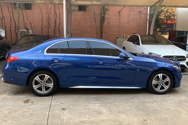 奔驰C级 2022款 改款 C 200 L 运动版车身外观6002