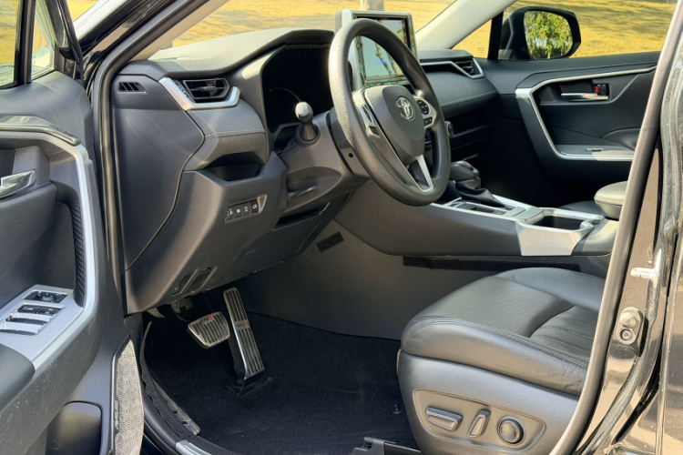 丰田 RAV4荣放 2020款 双擎  2.5L E-CVT两驱精英版中控内饰7008