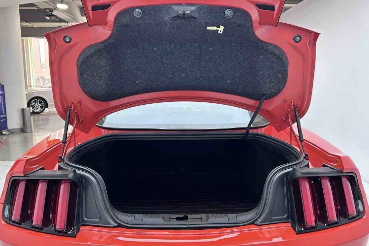 福特 Mustang  2.3T 性能版车身外观6006