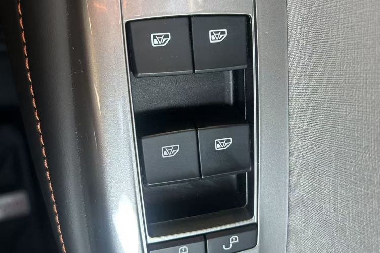 比亚迪 海豚 2021款 401km 骑士版中控内饰7004