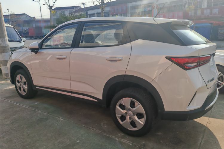 五菱汽车 五菱星驰 2022款 1.5L 手动自由型车身外观6003