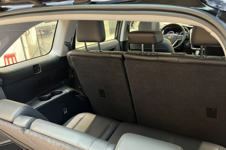 丰田 汉兰达 2021款 2.0T 四驱豪华版 7座中控内饰7014