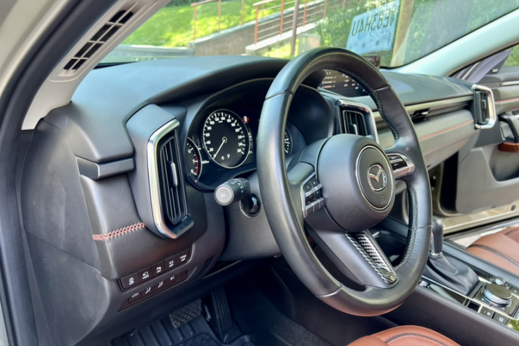 马自达CX-50行也 2023款 2.5L 尊行版中控内饰7010