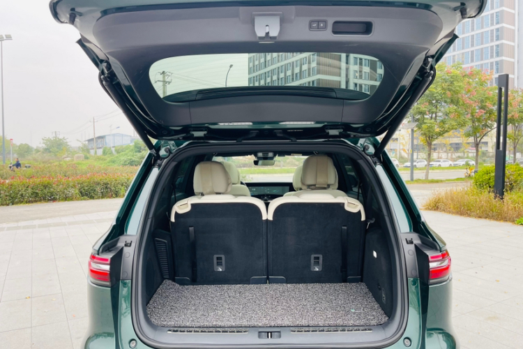 理想汽车 理想ONE 2021款 增程6座版中控内饰7010