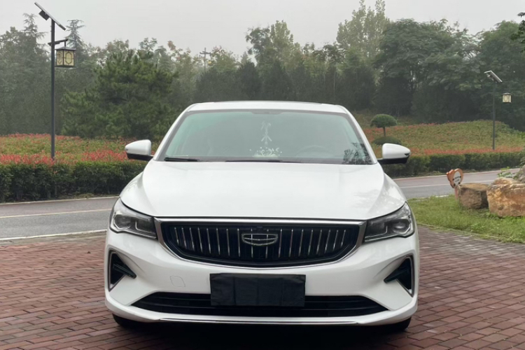 吉利汽车 帝豪 2023款 第4代冠军版 1.5L CVT尊贵型车身外观6001