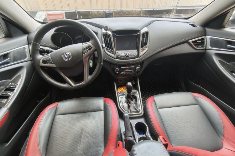 长安 逸动 2016款 XT 1.6L 自动俊酷型中控内饰7003