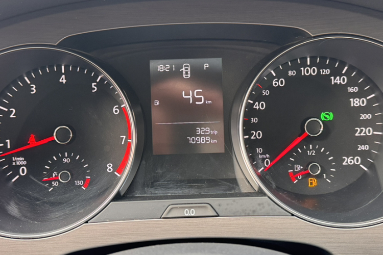 大众 高尔夫·嘉旅 2016款 1.6L 自动舒适型中控内饰15