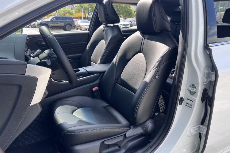 丰田 亚洲龙 2023款 2.0L 进取版局部细节19