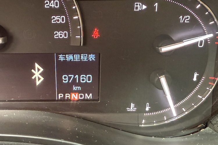 凯迪拉克ATS-L 2017款 28T 时尚型中控内饰15