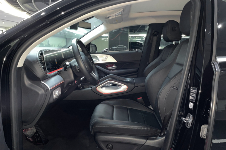 奔驰GLE 2022款 改款 GLE 350 4MATIC 轿跑SUV 时尚型中控内饰7001