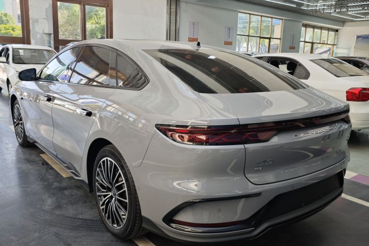 比亚迪 汉 2025款 EV 701KM激光雷达智驾型车身外观6005
