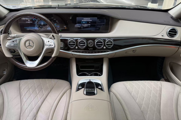 奔驰 迈巴赫S级 2018款 S 450 4MATIC中控内饰7001