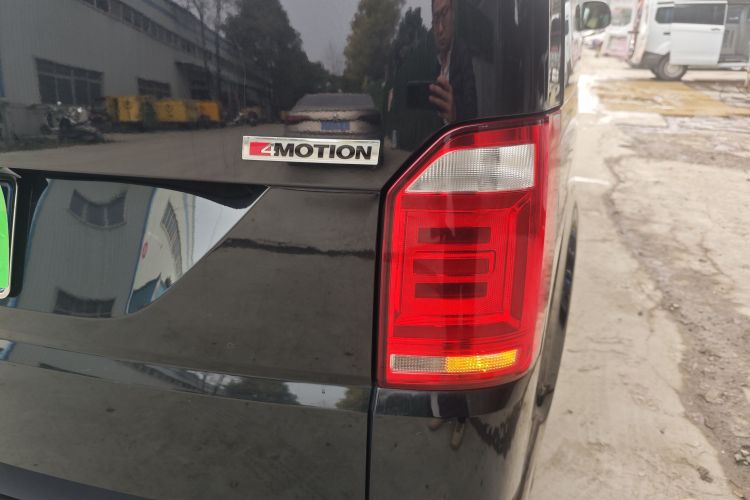 大众 凯路威 2018款 2.0TSI 四驱豪华版 7座车身外观6005