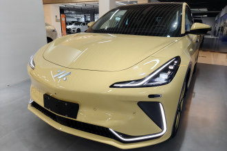 智己汽车 智己LS7 2023款 100kWh Lux四驱版
