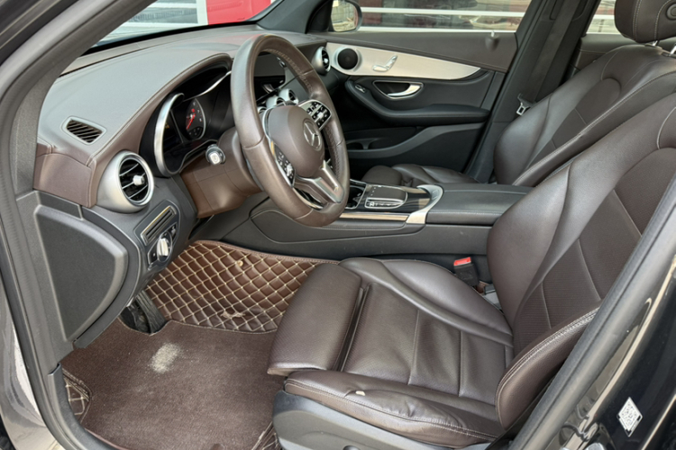 奔驰GLC 2020款 GLC 260 L 4MATIC 动感型局部细节19