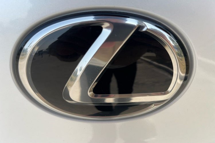 雷克萨斯UX 2020款 200 特别版车身外观6002