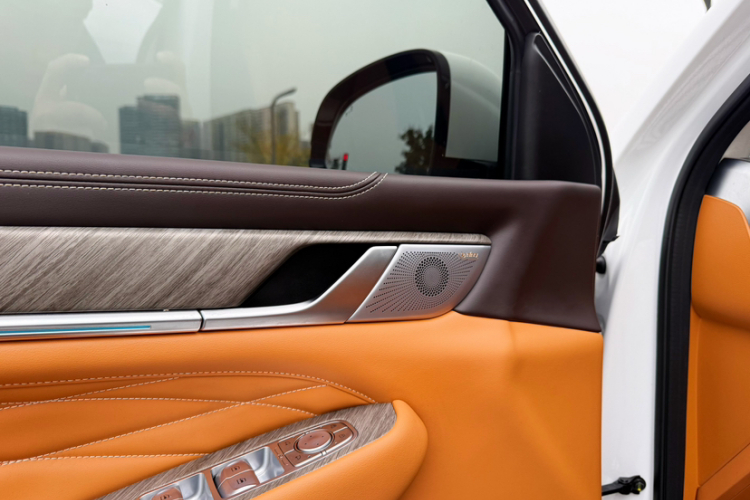 坦克500 2022款 3.0T 运动版 造境型 5座中控内饰7011