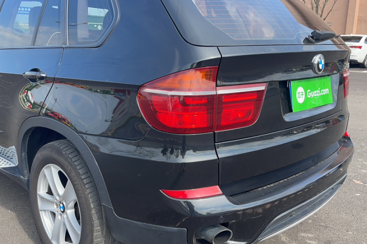 宝马X5(进口) 2011款 xDrive35i 领先型局部细节9003