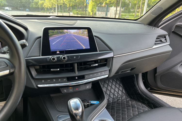 凯迪拉克CT4 2022款 28T 豪华型中控内饰7012