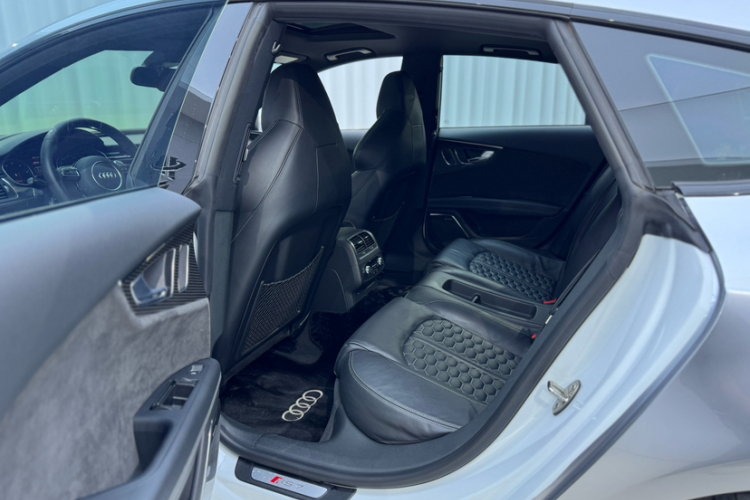 奥迪RS 7 2016款 RS 7 4.0T Sportback中控内饰7006