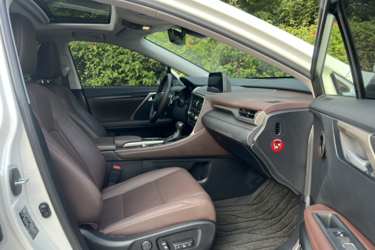 雷克萨斯RX  改款 450h 四驱典雅版中控内饰7007