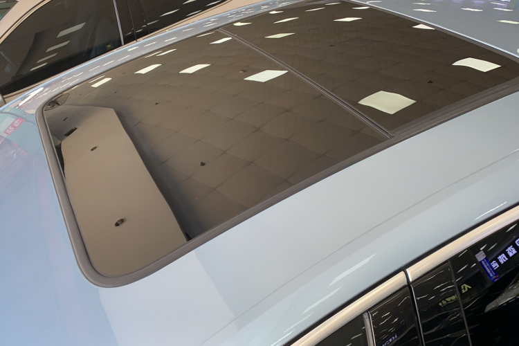 比亚迪 汉 2023款 DM-i 冠军版 121KM 尊贵型局部细节57