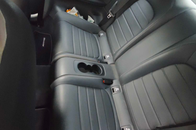 奔驰C级(进口) 2021款 C 260 轿跑车中控内饰7003