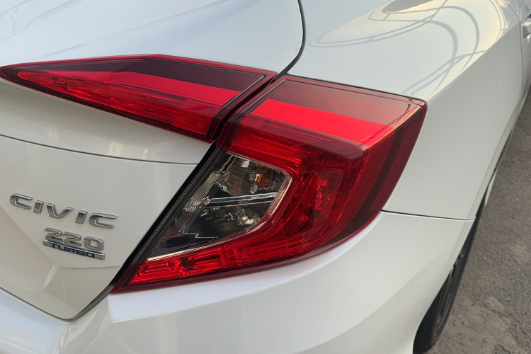 本田 思域 2019款 220TURBO CVT劲动版 国VI车身外观6004