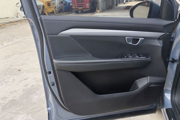 五菱汽车 五菱星辰 2021款 1.5T CVT星曜版中控内饰7003