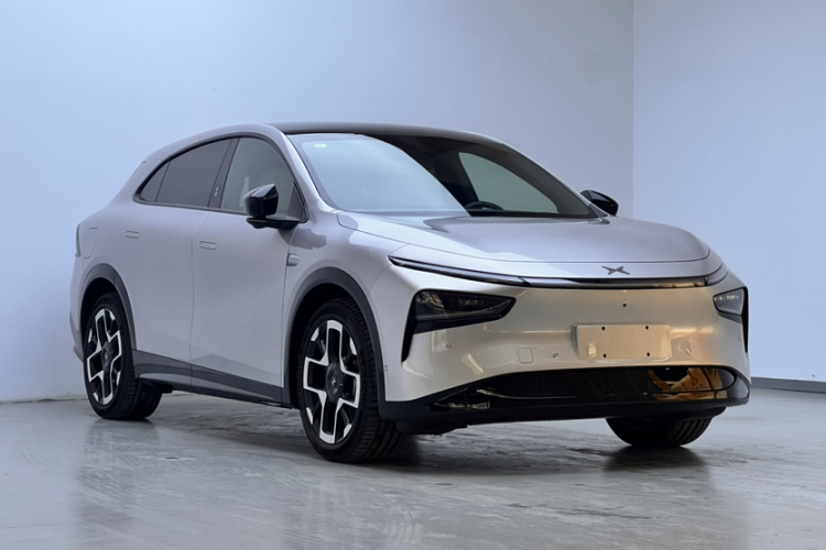 小鹏G7 2025款 702 超长续航 Max车身外观6004