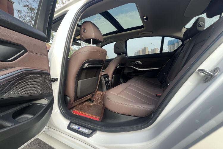 宝马3系 2021款 改款二 325Li M运动套装中控内饰7004