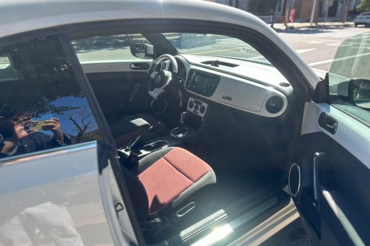 大众 甲壳虫 2015款 180TSI中控内饰7001