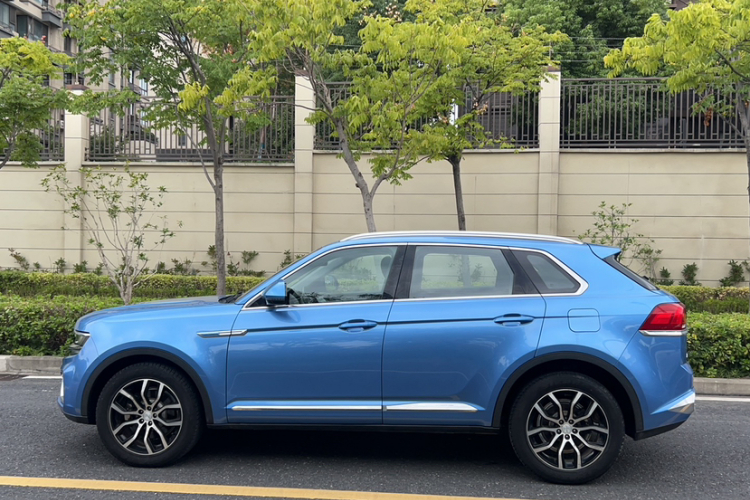 众泰 大迈X7 2018款 2.0T 自动豪华型车身外观6004