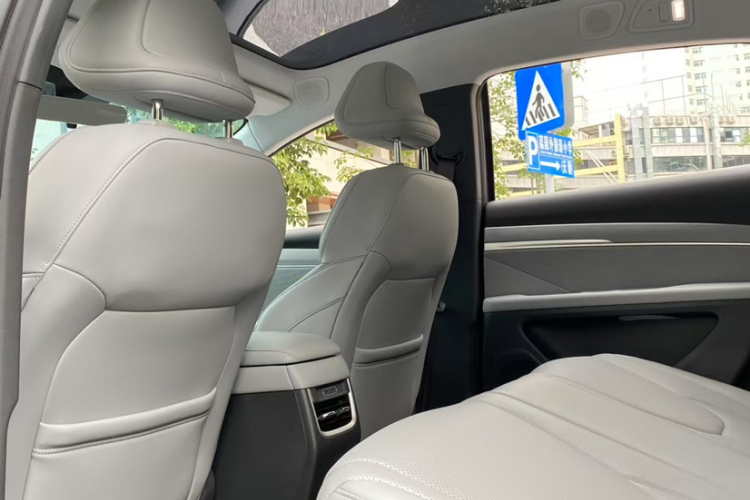 小鹏MONA M03 2024款 620 超长续航中控内饰7002