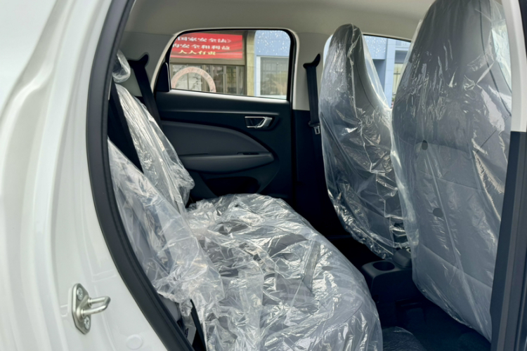 零跑汽车 零跑T03 2025款 310舒享版中控内饰7004