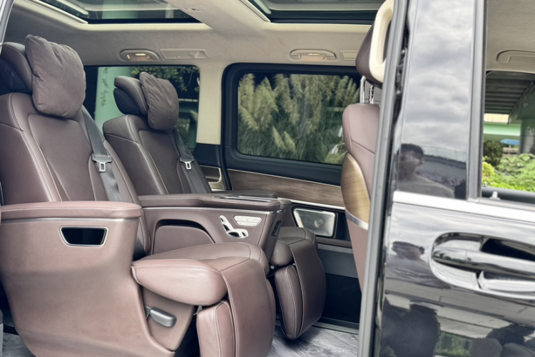 奔驰V级 2022款 V 260 L 长轴距豪华版车身外观6002