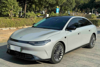 零跑汽车 零跑C01 2024款 纯电 525尊享版