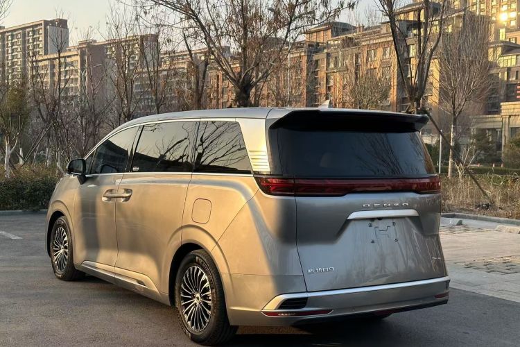 腾势D9 2022款 DM-i 970 四驱尊荣型车身外观6004