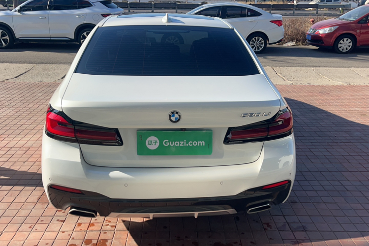 宝马5系 2022款 改款二 530Li 领先型 M运动套装车身外观6004