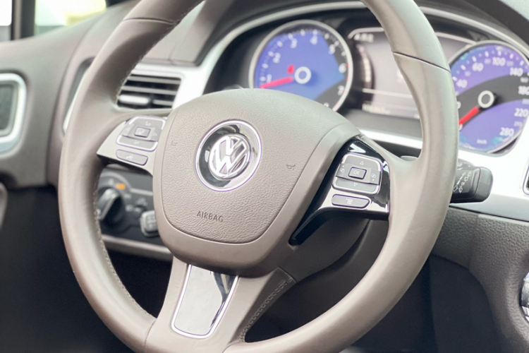 大众 途锐 2015款 3.0TSI 高配型局部细节13