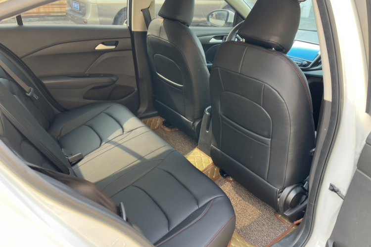 雪佛兰 科沃兹 2016款 1.5L 手动欣享版中控内饰7003